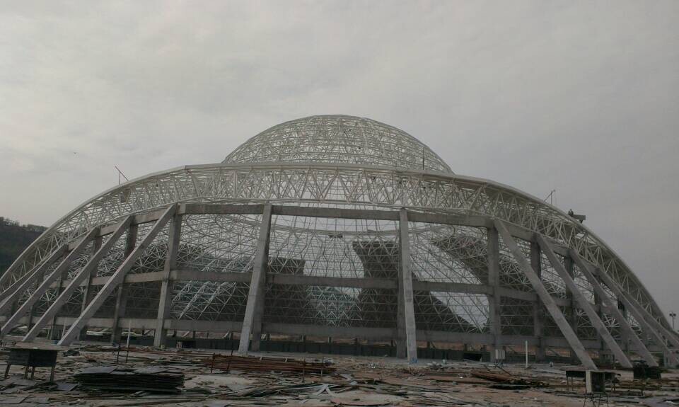 格尔木体育场馆网架工程